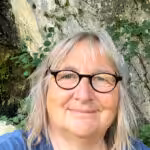 Andrea vor Felsen
